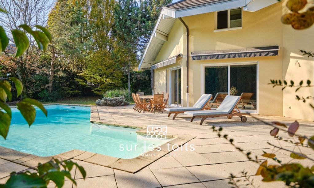 Extérieur piscine 2