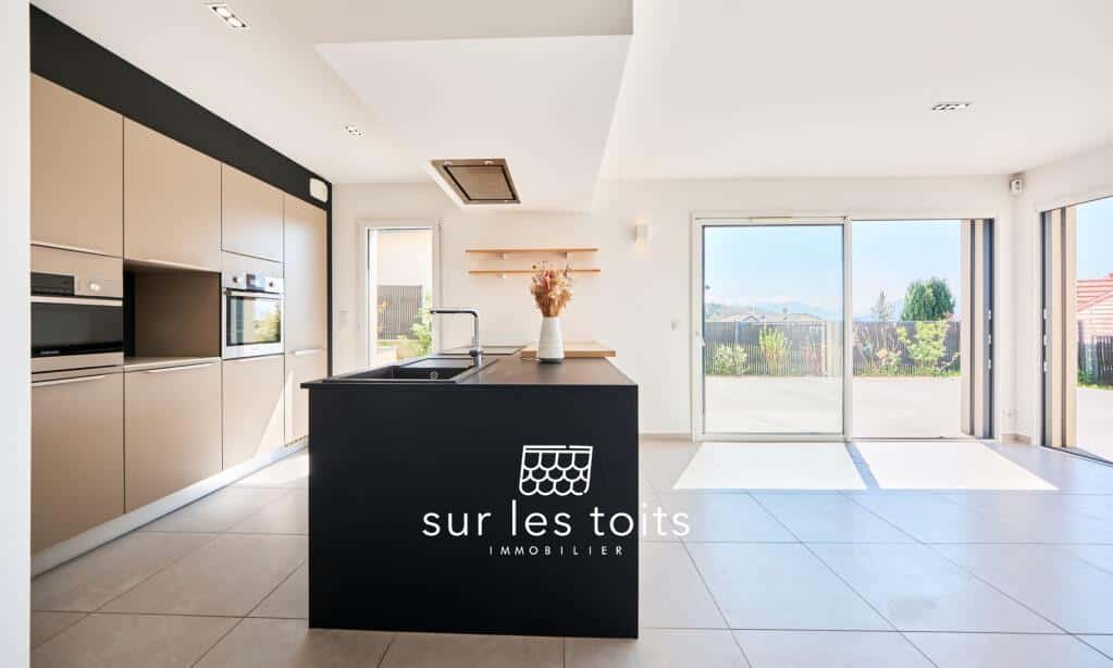 2025_04_10_Surlestoits_Saint_Martin_DSCF4928_HDR