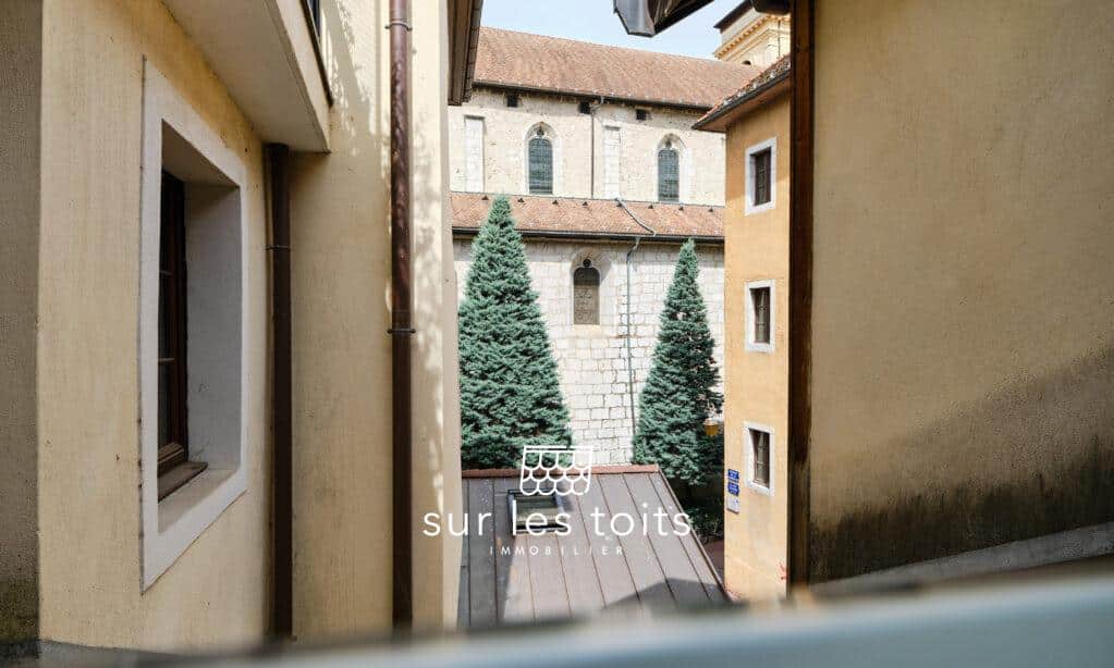 2025_06_27_Surlestoits_Passage_Cathedrale_DSCF9183