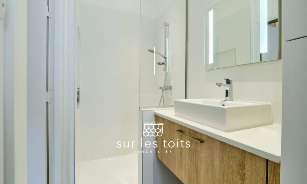 2025_06_27_Surlestoits_Passage_Cathedrale_DSCF9193