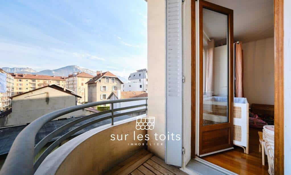 2025_12_15_Surlestoits_Av_Genève_16B_XT5G6272