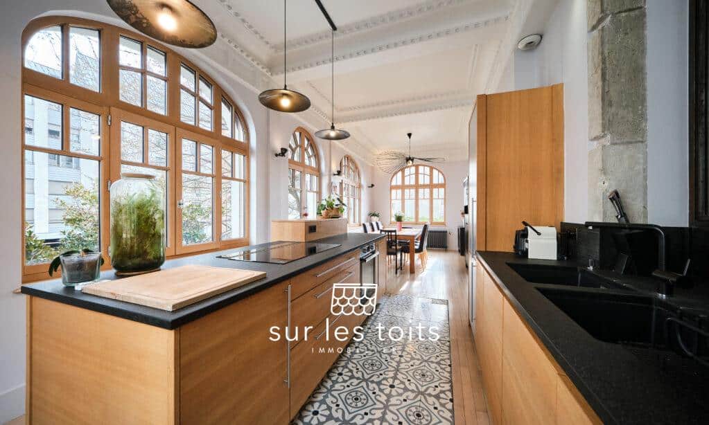 2026_03_05_Surlestoits_1_avenue_Chevene_XT5G1345