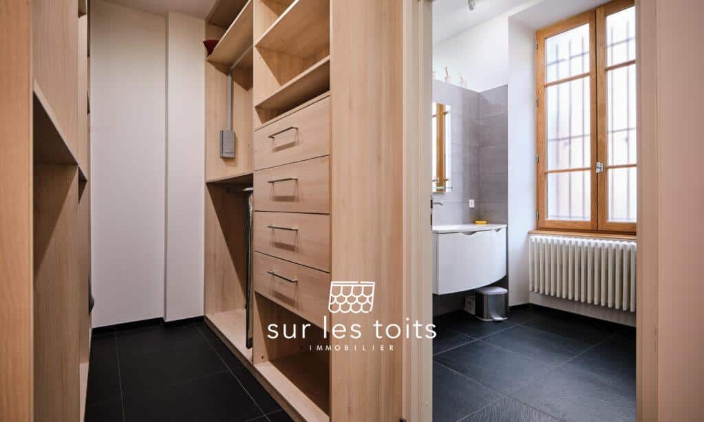 2026_03_05_Surlestoits_1_avenue_Chevene_XT5G1575