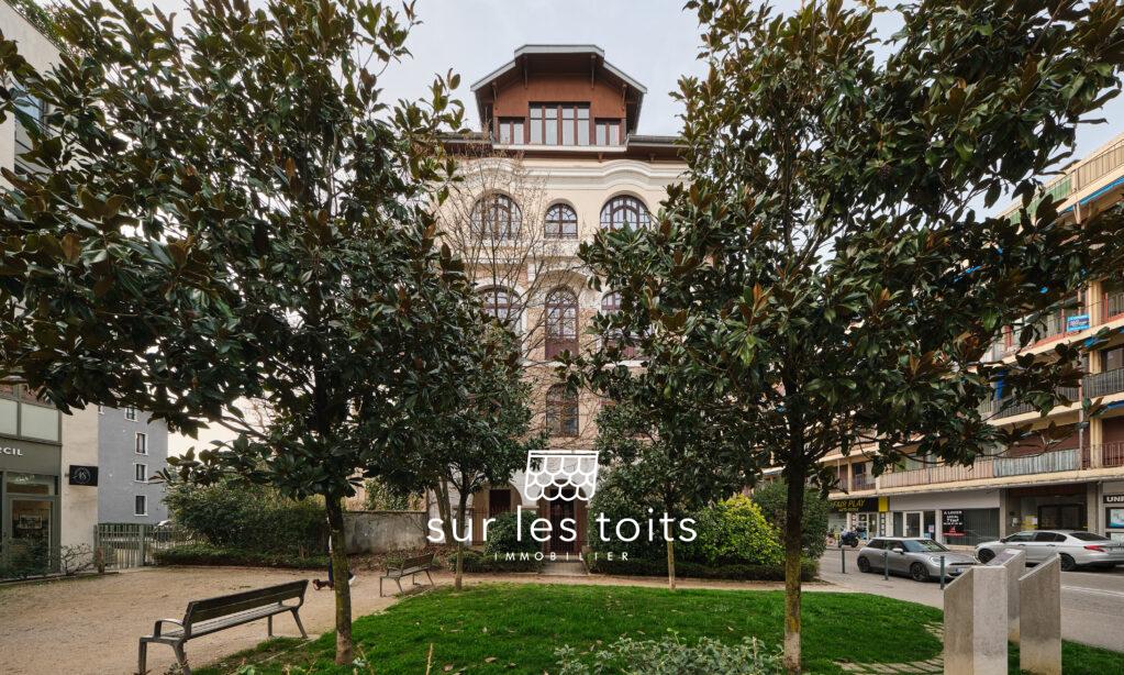 2026_03_05_Surlestoits_1_avenue_Chevene_XT5G1716