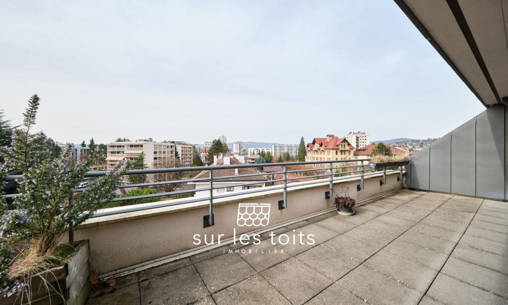 2026_03_05_Surlestoits_2_avenue_Thones_XT5G1091