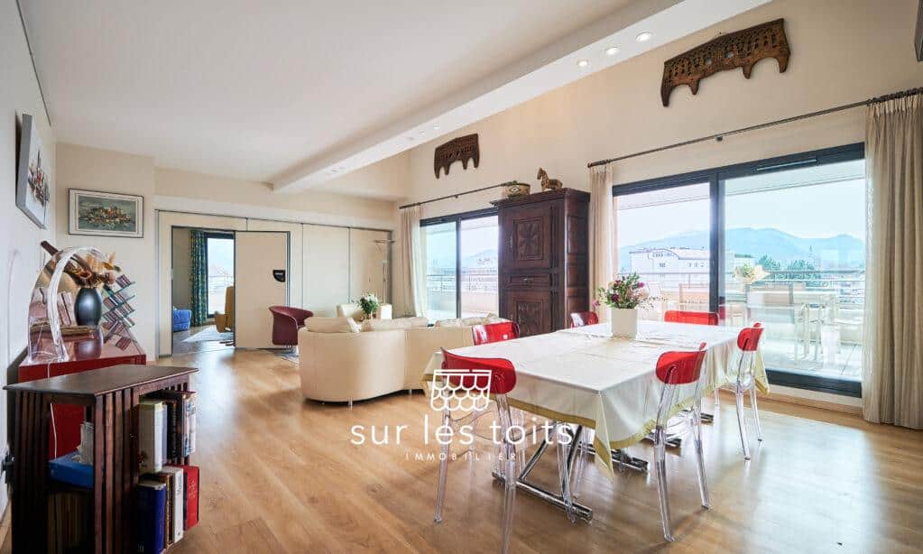 2026_03_05_Surlestoits_2_avenue_Thones_XT5G1181_HDR