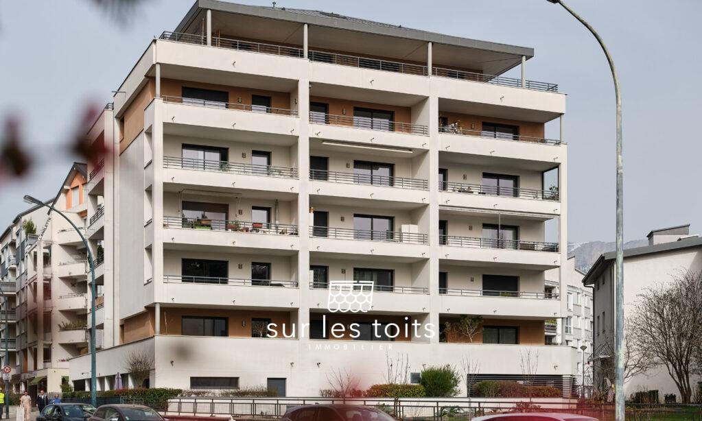 2026_03_05_Surlestoits_2_avenue_Thones_XT5G9703