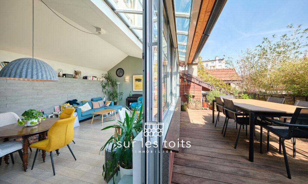 2026_03_24_Surlestoits_14_rue_Royale_XT5G3701