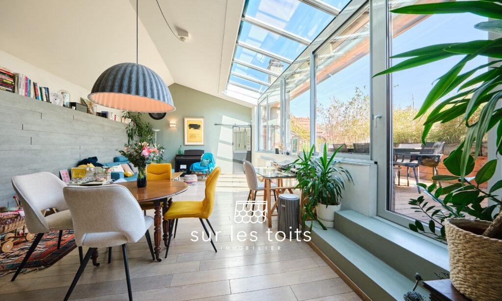 2026_03_24_Surlestoits_14_rue_Royale_XT5G3721