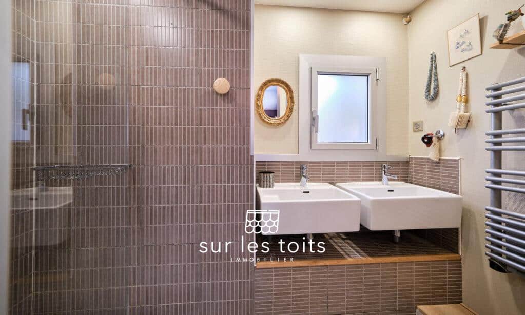 2026_03_24_Surlestoits_14_rue_Royale_XT5G3776