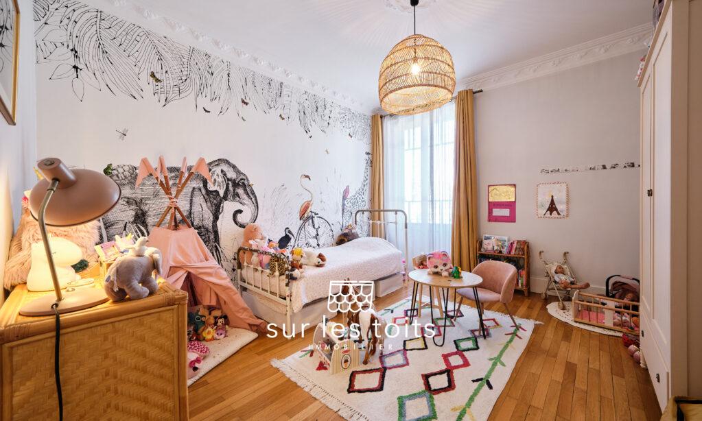 2026_03_19_Surlestoits_6_rue_Paix_XT5G3166