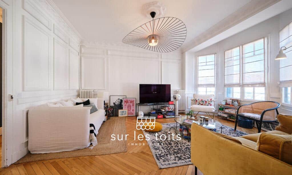 2026_03_19_Surlestoits_6_rue_Paix_XT5G3201