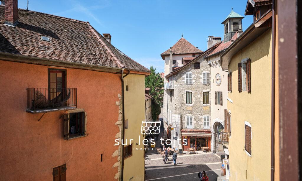 2026_04_17_Surlestoits_6_chemin_des_remparts_le_central_XT5G7428