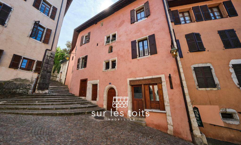 2026_04_17_Surlestoits_6_chemin_des_remparts_le_central_XT5G7582