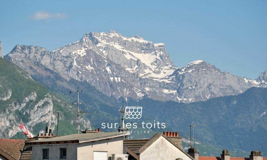 2026_04_23_Surlestoits_14_rue_poste_XT5G0387