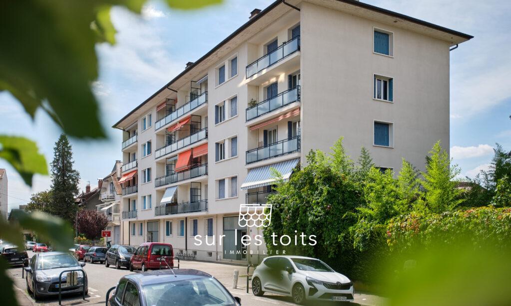 2026_08_18_Surlestoits_9_rue_Fabien_Calloud_XT5G1357