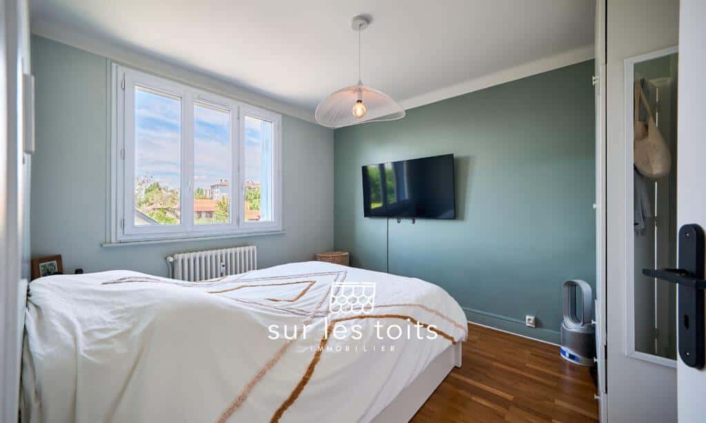 2026_08_18_Surlestoits_9_rue_Fabien_Calloud_XT5G2005_HDR