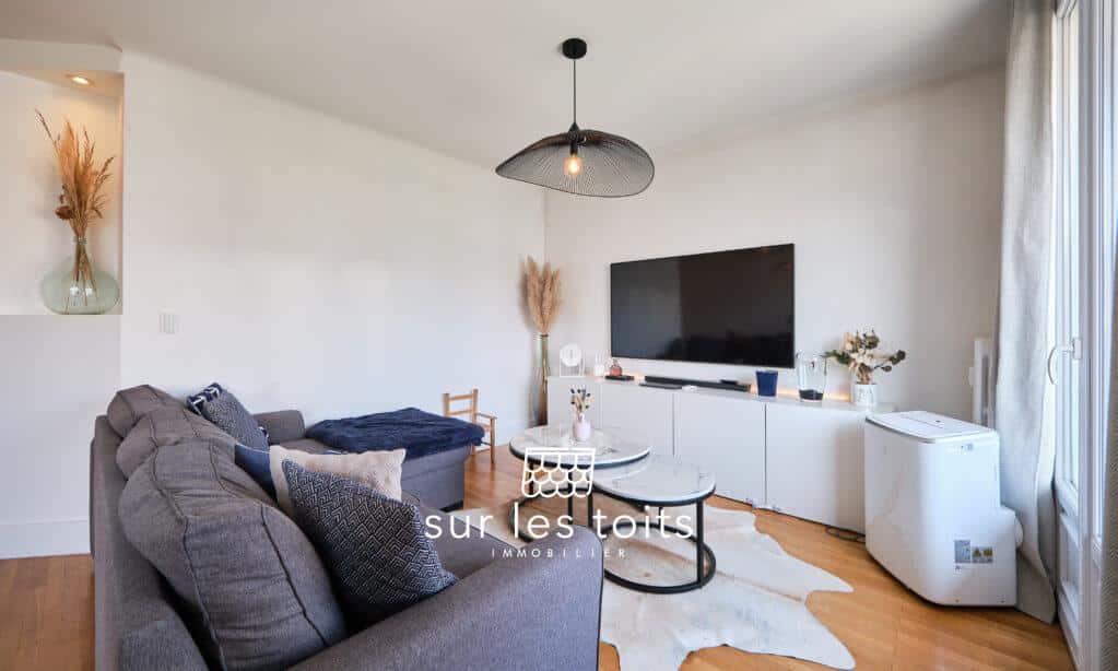 2026_08_18_Surlestoits_9_rue_Fabien_Calloud_XT5G2049