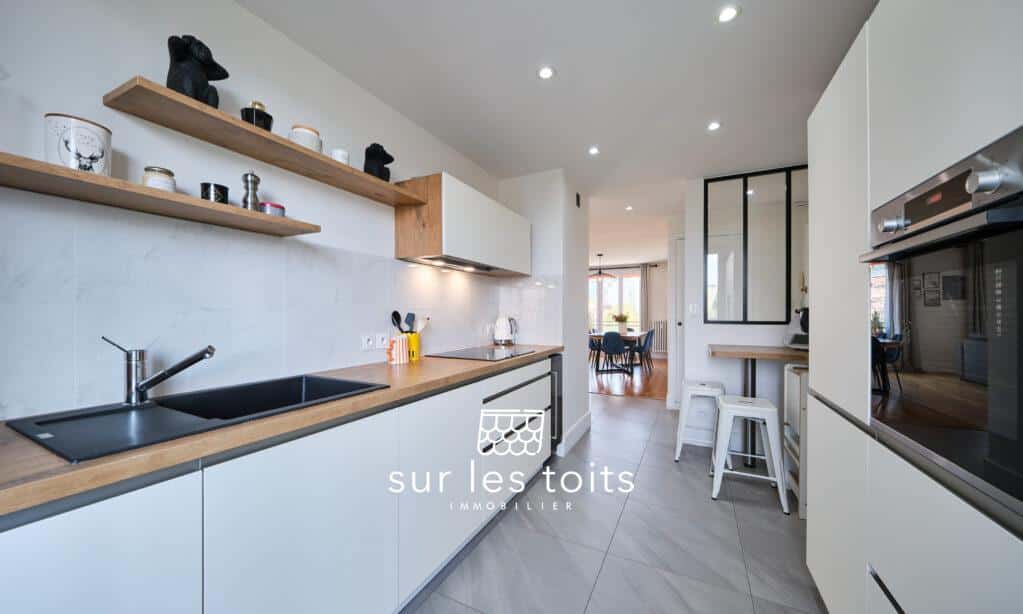 2026_08_18_Surlestoits_9_rue_Fabien_Calloud_XT5G2084