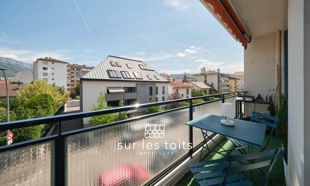 2026_08_18_Surlestoits_9_rue_Fabien_Calloud_XT5G2119