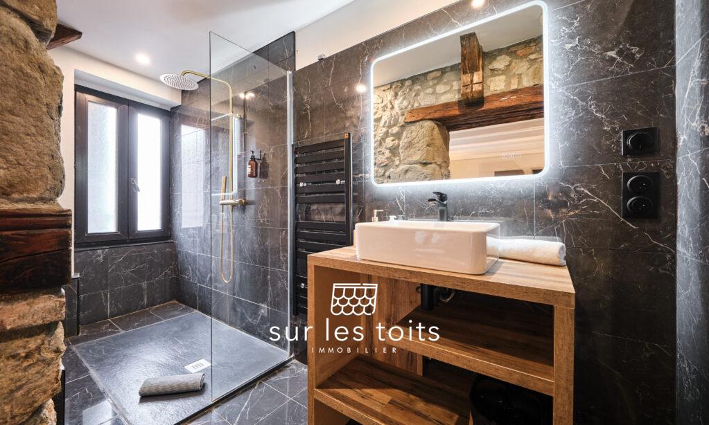 2026_09_17_Surlestoits_15_rue_république_XT5G5292