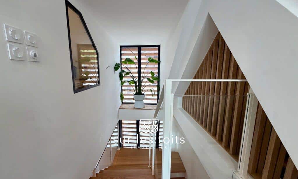 16 escalier descente